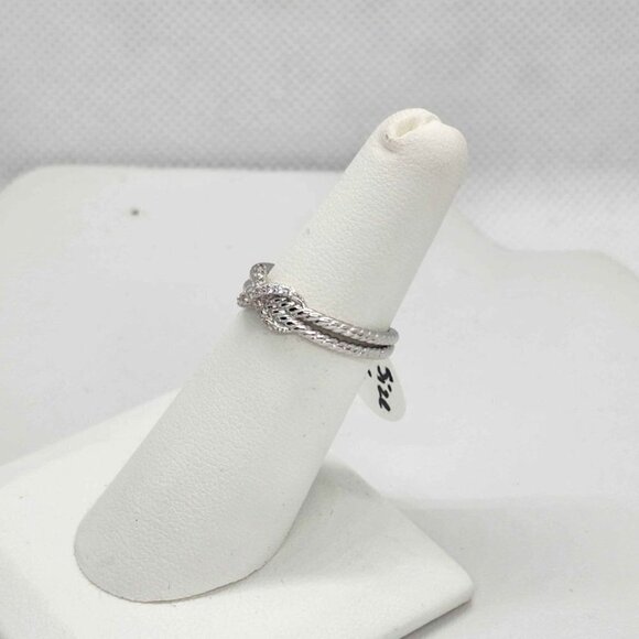 Brand New Sterling Silver 925 Love Knot Ring – Timeless Symbol of Love